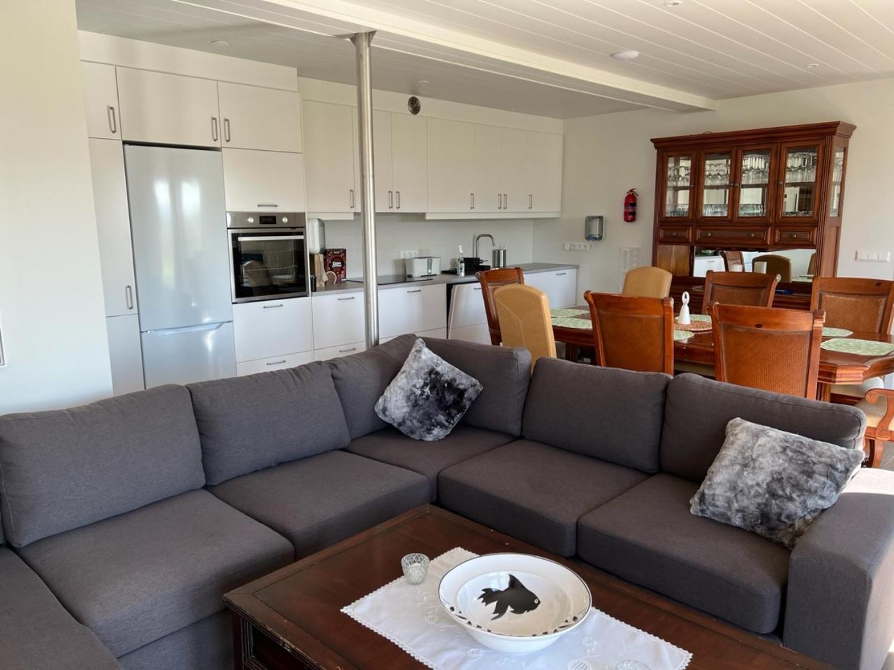 Laekjarkot Rooms And Cottages With Kitchen Borgarnes Luaran gambar