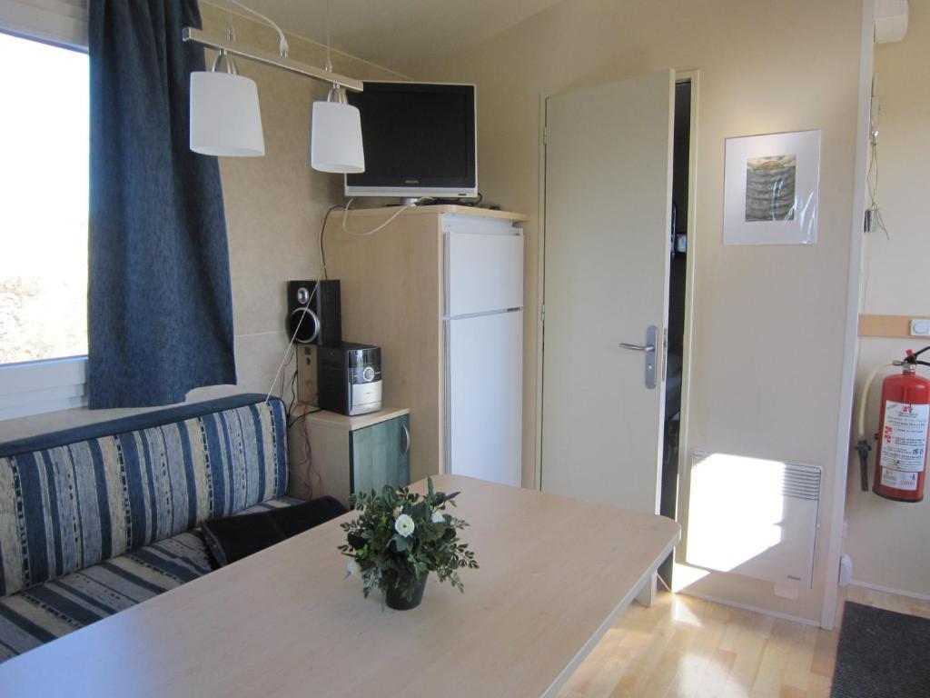 Laekjarkot Rooms And Cottages With Kitchen Borgarnes Bilik gambar