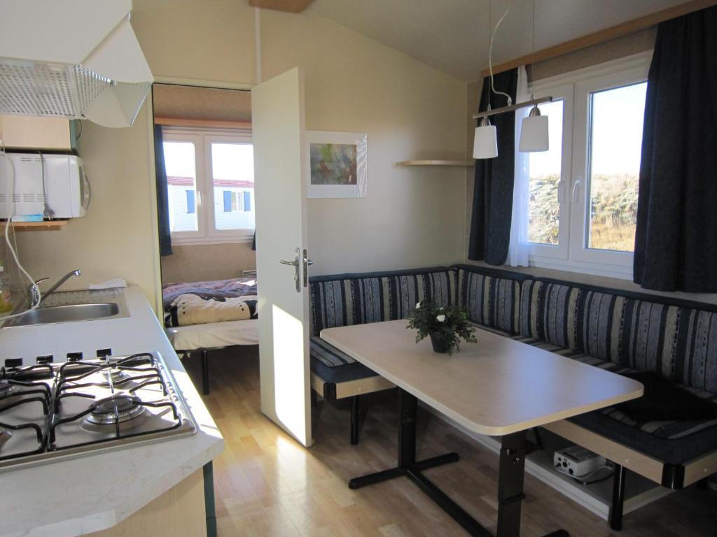 Laekjarkot Rooms And Cottages With Kitchen Borgarnes Bilik gambar