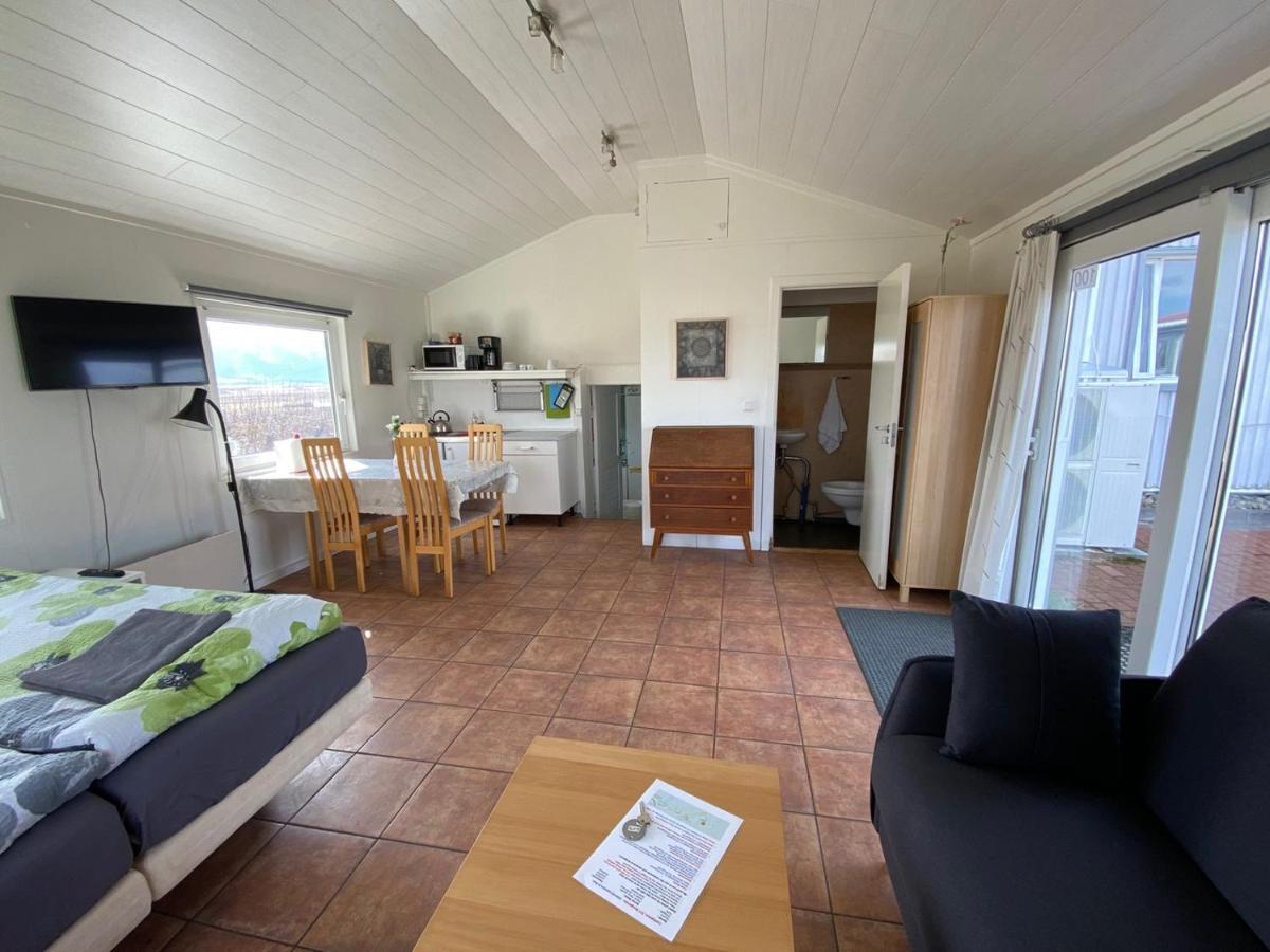 Laekjarkot Rooms And Cottages With Kitchen Borgarnes Luaran gambar